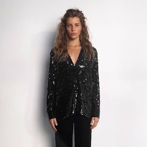 NWT Zara Sequinned blouse (Medium)